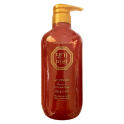 Травяной шампунь против выпадения волос и здорового сияния Daeng Gi Meo Ri Shampoo For All Hair Types 500 ml - фото