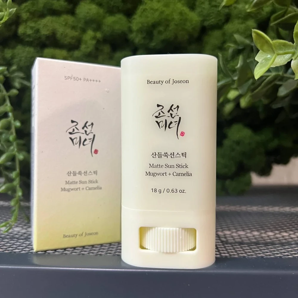 Стик солнцезащитный Beauty of Joseon Matte Sun Stick Mugwort+Camilia 18гр - фото