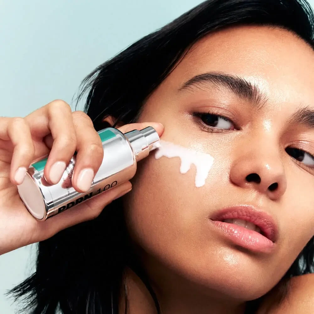 Укрепляющая эссенция с экстрактом женьшеня для сияния кожи VT Cosmetics PDRN Essence 100 30 мл - фото2