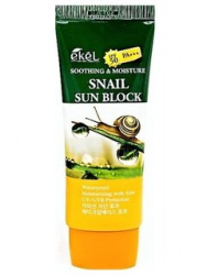 Солнцезащитный крем с муцином улитки EKEL UV Sun Block SPF50/PA+++ - фото